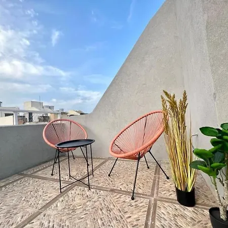 Penthouse With Immense Outdoor Area Apartament *