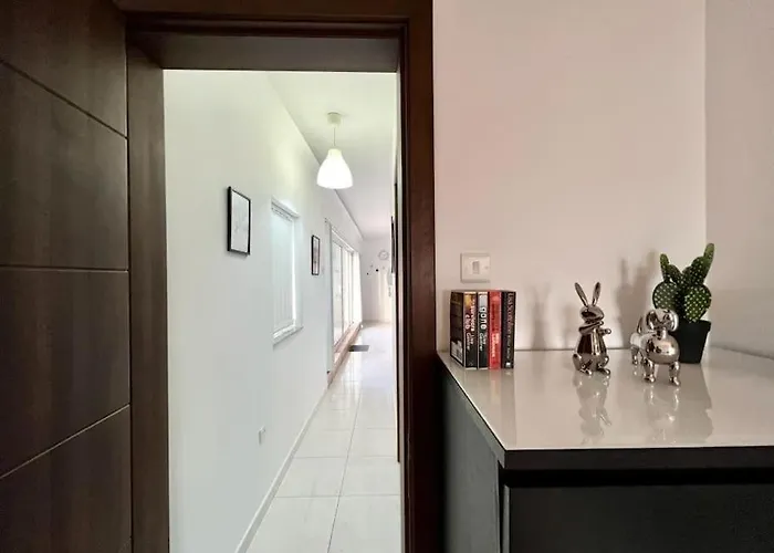 Apartment Penthouse With Immense Outdoor Area Naxxar