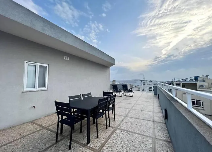 Penthouse With Immense Outdoor Area Naxxar