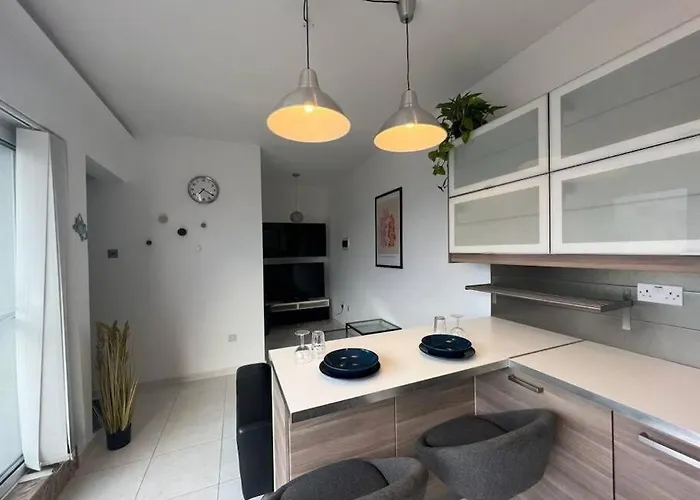 Penthouse With Immense Outdoor Area