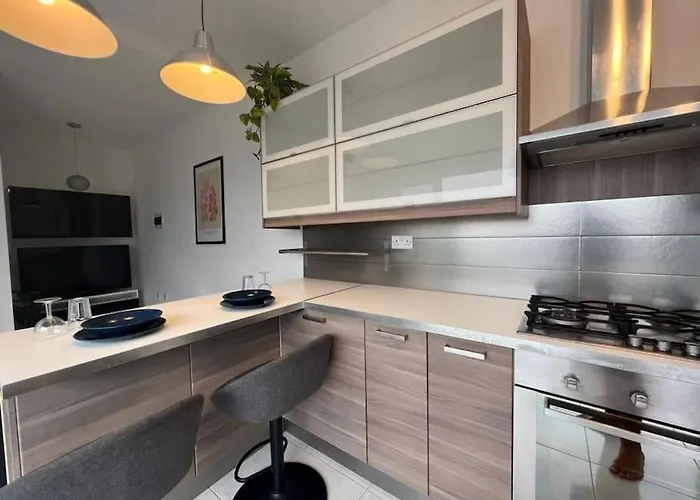 Apartment Penthouse With Immense Outdoor Area