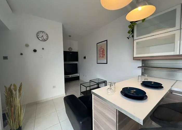 Penthouse With Immense Outdoor Area Naxxar