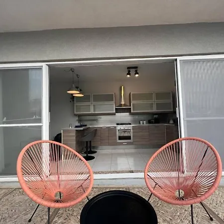 Apartment Penthouse With Immense Outdoor Area *