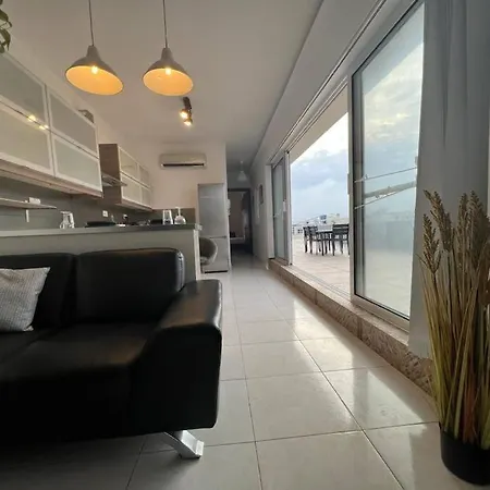 Penthouse With Immense Outdoor Area Naxxar