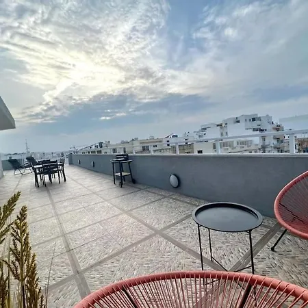 Penthouse With Immense Outdoor Area Apartment