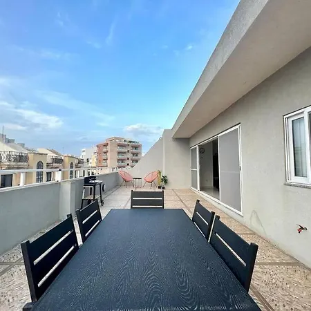 Apartamento Penthouse With Immense Outdoor Area *