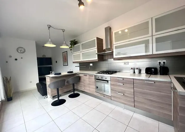 Penthouse With Immense Outdoor Area