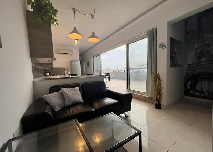 Penthouse With Immense Outdoor Area * Naxxar